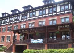 Hollymont Lodge